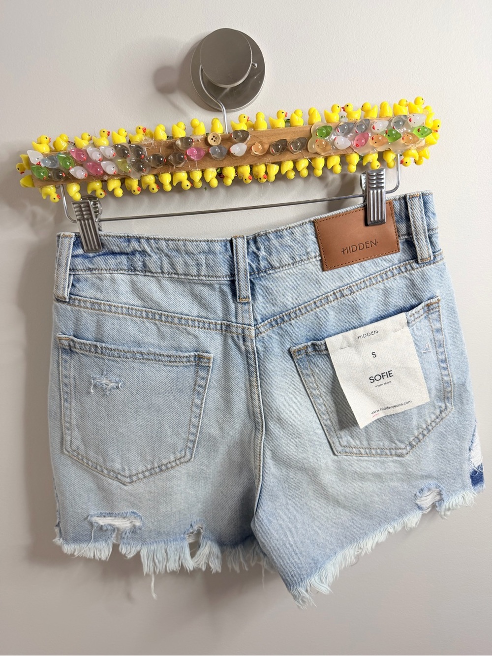 Abercrombie & Fitch Light Blue Distressed Frayed-Hem Jean Shorts - Picture 3 of 4